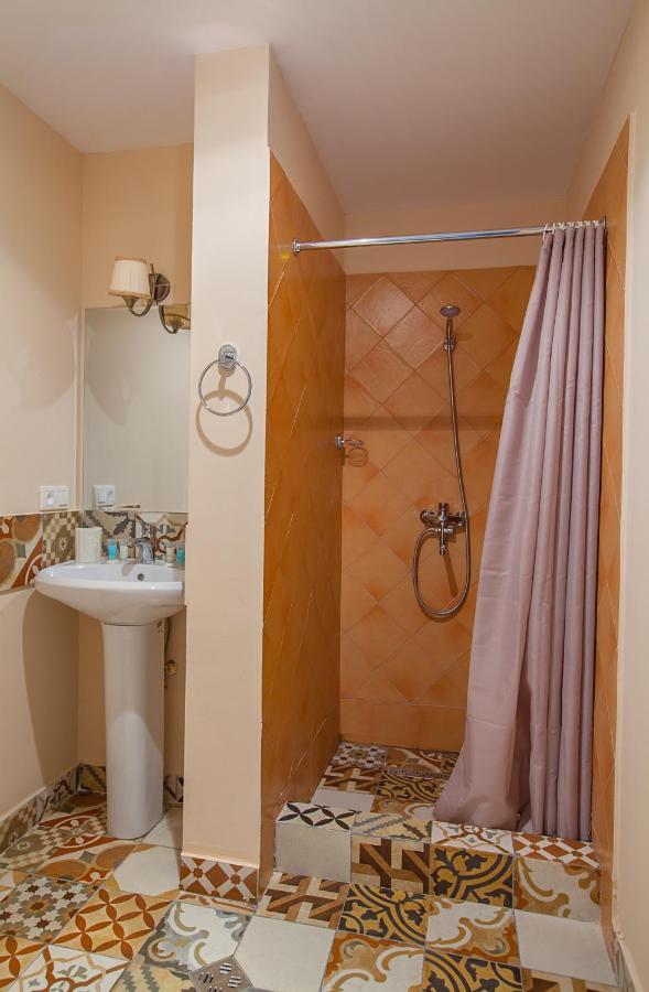 Caravan Villa Τυφλίδα Εξωτερικό φωτογραφία